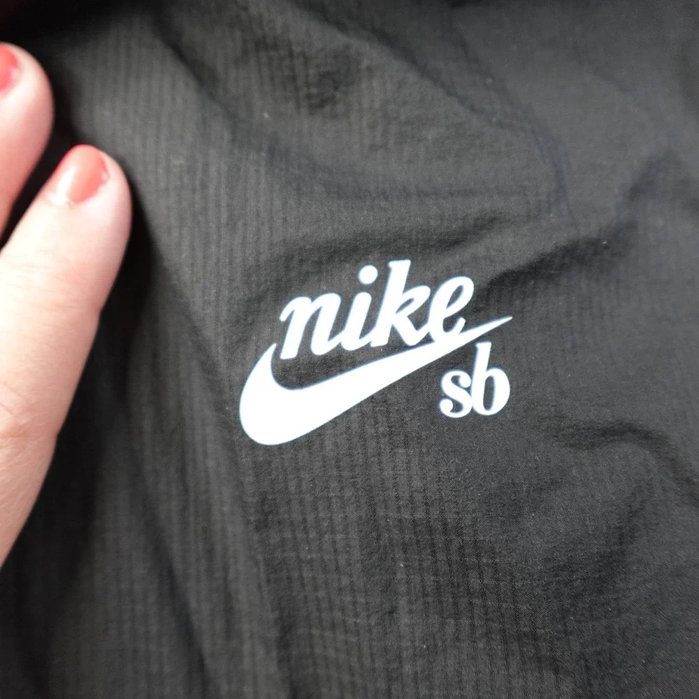 Nike SB Packable Anorak Jacket Mens Large Black Hooded Windbreaker CT5326